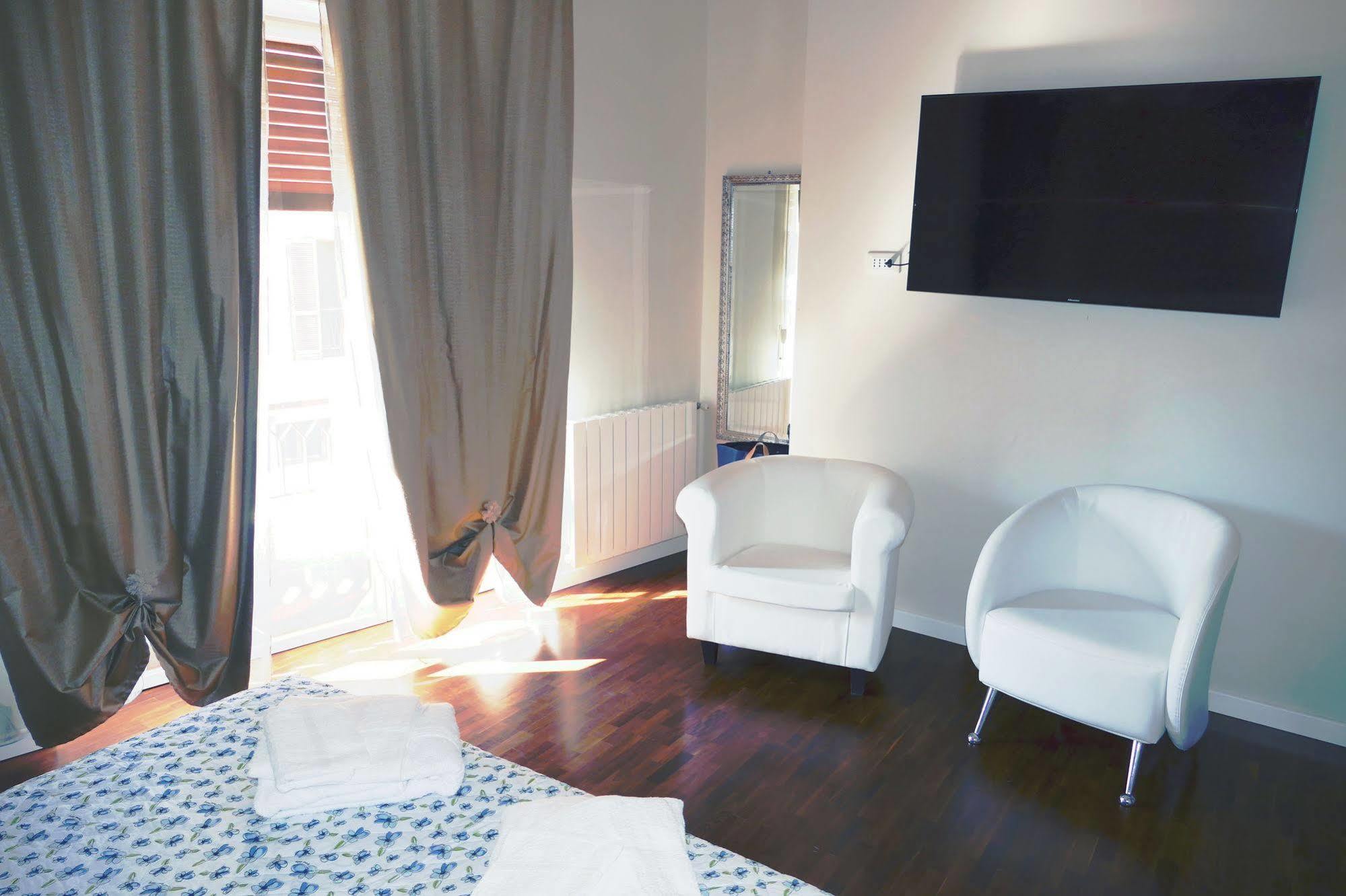 Domus Yenne Suites Cagliari Exterior photo